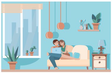 Rahat bir oturma odası. Genç bir çift kanepede nazikçe sarılıp dizüstü bilgisayarlarında film izliyor. Mutlu aile hayatı kavramı. Karakterlerle iç içe olmak çok hoş. Düz bir şekilde vektör illüstrasyonu.