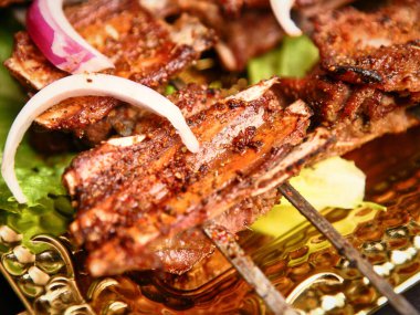 Kuzu kebabı Kimyon acılı kuzu pudrası