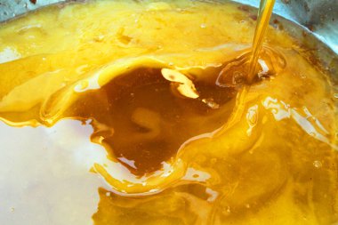 Kalın bal, akan sıvı, jöle, parlak