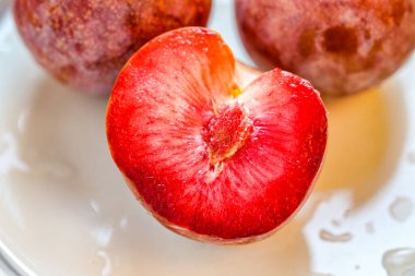 Taze kayısı eriği posası yakından.