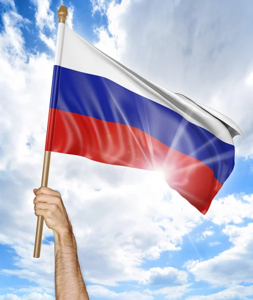 Person hält die russische Nationalflagge in der Hand und schwenkt sie in den Himmel, 3D-Darstellung — Stockfoto