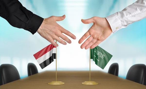 Jemen en Saoedi-Arabië diplomaten overeenstemming te bereiken over een deal — Stockfoto