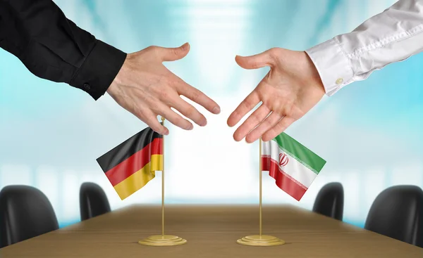 Німеччини та Ірану дипломатів, погодившись на угоду — стокове фото