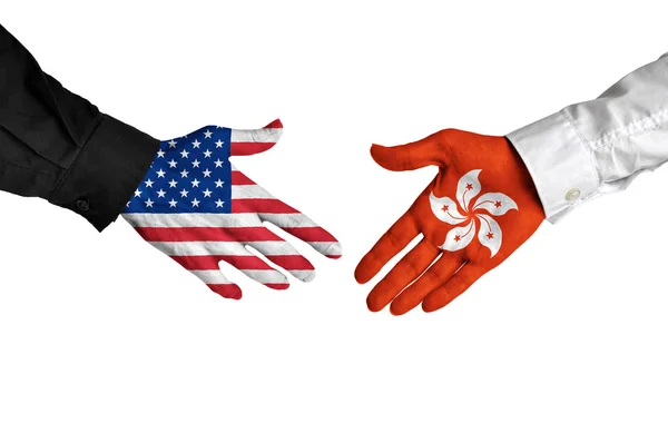 Bir anlaşma üzerinde anlaşmaya el sıkışan ABD ve Hong Kong liderleri — Stok fotoğraf