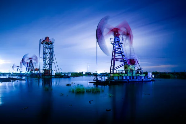 Oil Pump Night Oil Beam Pumping Unit Night — Stock Photo, Image