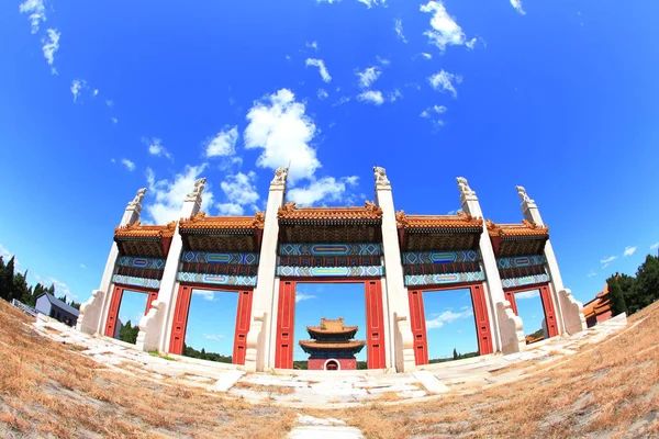 China Qing Dynasty Emperor Mausoleum Clear Dongling — Stockfoto