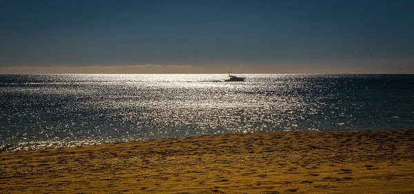 ヨット、ビーチ、海、スペイン — ストック写真