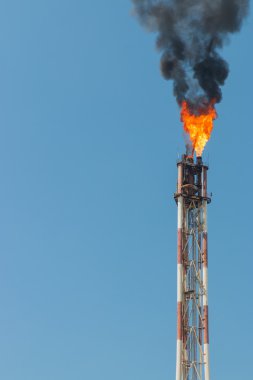 Rafineri üstüne flare