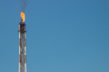 Rafineri üstüne flare