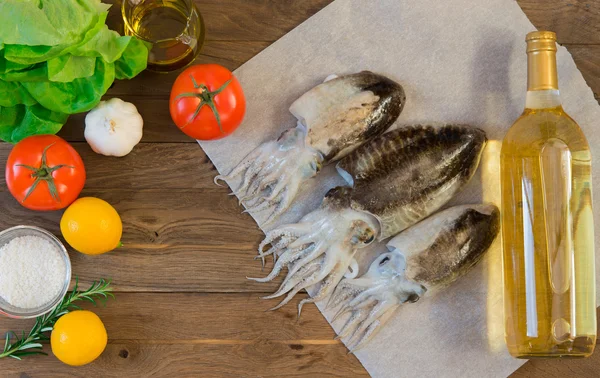 Sepia fresca con verduras — Foto de Stock