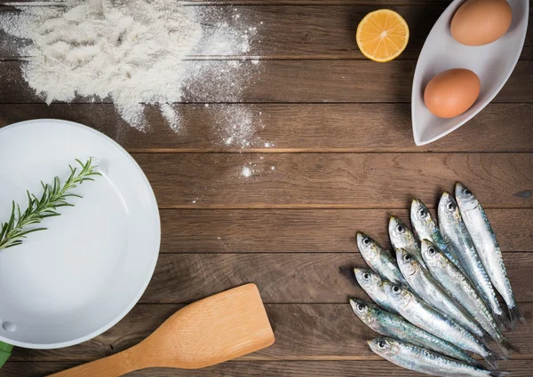 Ingredientes para fritar sardinhas — Fotografia de Stock