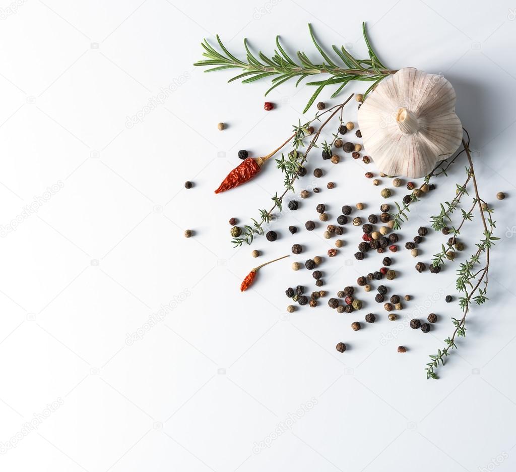 Garlic with dry pepper and chili