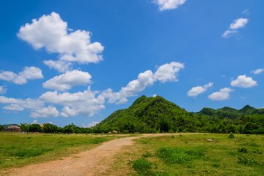 Seyahat güzel doğa yolunu