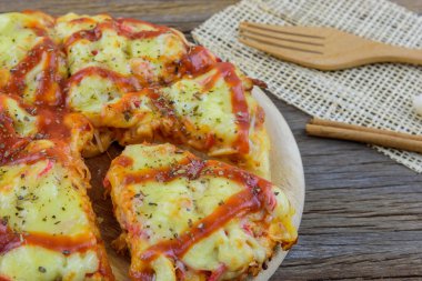 Sato domuz köri kızarmış. Güney gıda Tayland