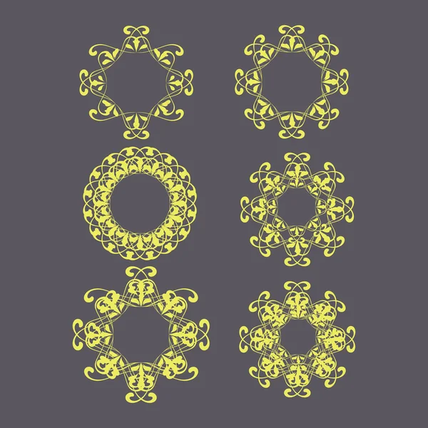 Набор декоративных монограмм. Векторные круглые украшения с цветочным e — стоковый вектор