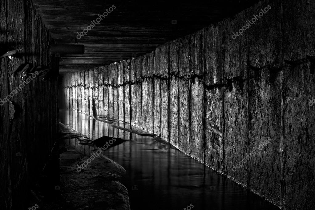 underground world of moscow– 图库图片