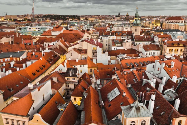 Praha, západ slunce v cestování — Stock fotografie