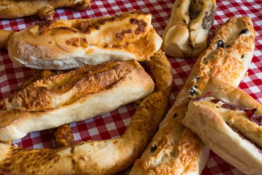 Ev yapımı Fransız baget ile karışım-in hamur işleri