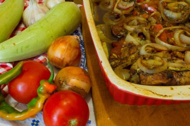 sebze ile Kızartma domuz