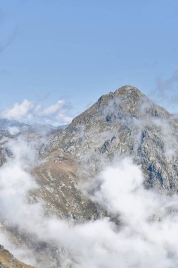 Mars Dağı, Biella bölgesi ile Aosta vadisi arasındaki sınırda.