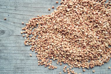 Karabuğday closeup ahşap arka plan üzerinde