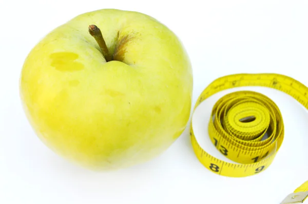 野菜やフルーツの重量損失、測定テープ、ダイエット、減量 — ストック写真