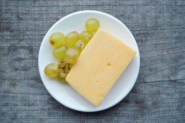 Ceviz ve üzüm peynir çeşitleri