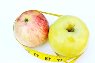 Spor ayakkabı, santimetre, Kırmızı elma, çalıştıran, zayıflama, sağlıklı beslenme, sağlıklı yaşam biçimi concep