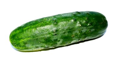 salatalık beyaz arkaplanda izole edildi