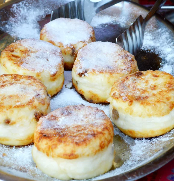 Panquecas de queijo, sobremesa, café da manhã — Fotografia de Stock