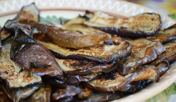 Verdure alla griglia, peperoni, melanzane, zucchine — Foto Stock