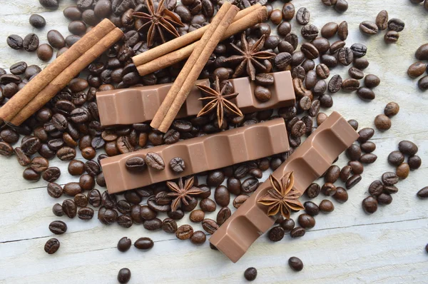 Cioccolato, caffè, cannella, nocciola, anice stellato — Foto Stock