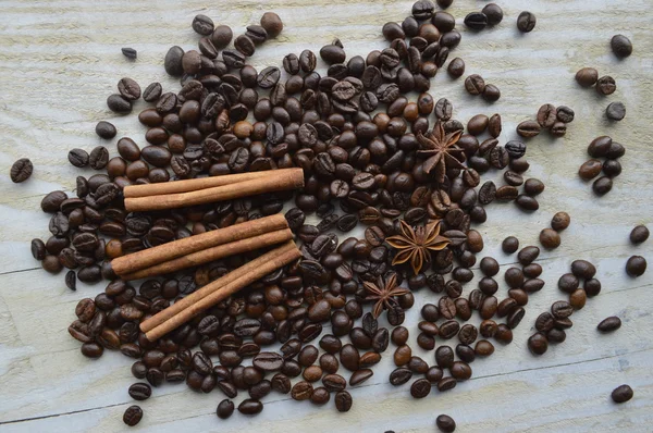 Chocolate, coffee, cinnamon, hazelnut, star anise — Stock Photo, Image