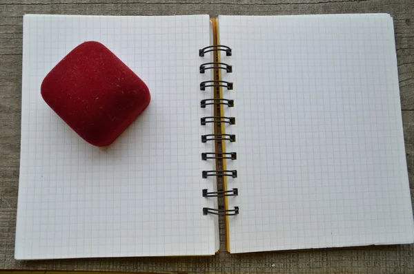 Cuaderno en blanco, grabación, dulces — Foto de Stock