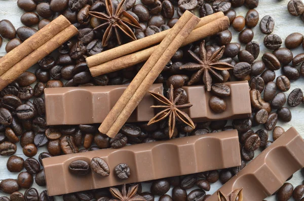 Cioccolato, caffè, cannella, nocciola, anice stellato — Foto Stock