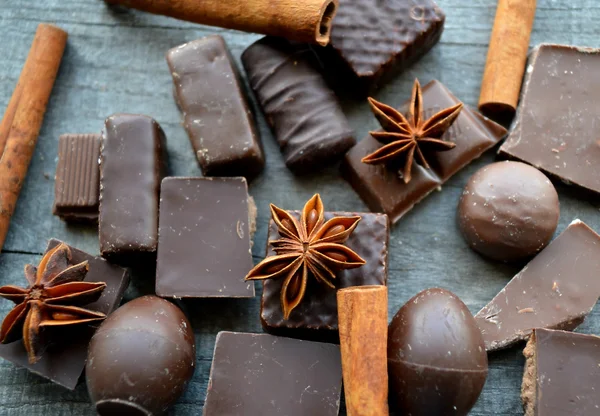 Choklad, kanel och anis — Stockfoto