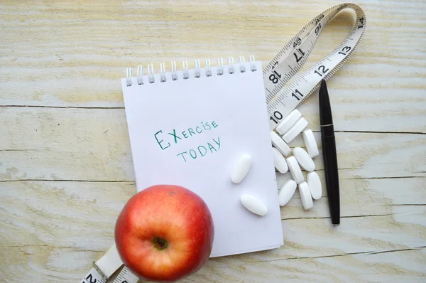 Olahraga, kebugaran, rekaman, buku catatan, konsep penurunan berat badan, diet, nutrisi — Stok Foto
