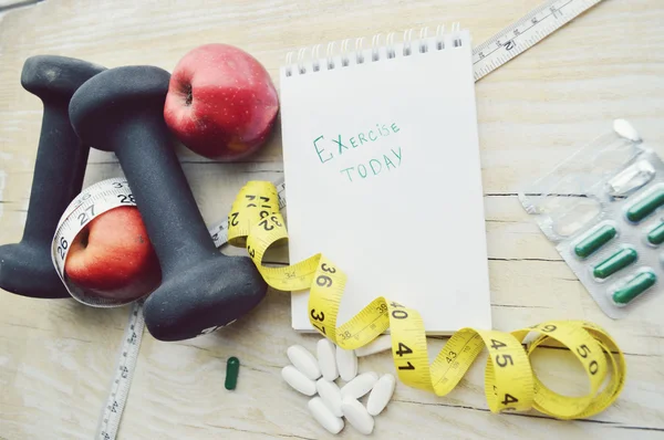 Sports, fitness, recording, notepad, concept of weight loss, diet, nutrition — Stock Photo, Image