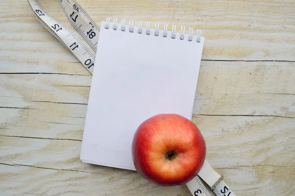 Sport, Fitness, Aufzeichnung, Notizblock, Konzept der Gewichtsabnahme, Ernährung, Ernährung — Stockfoto