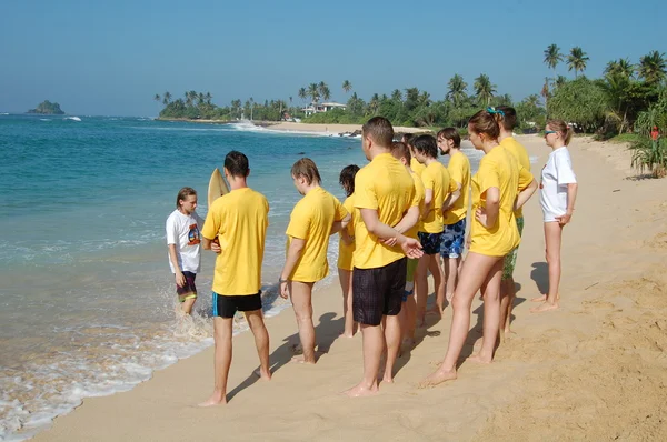 : Colombo, Sri Lanka and January 17.2014: Goofy SURF CAMP, surf, charging WORKOUT — Stock Photo, Image