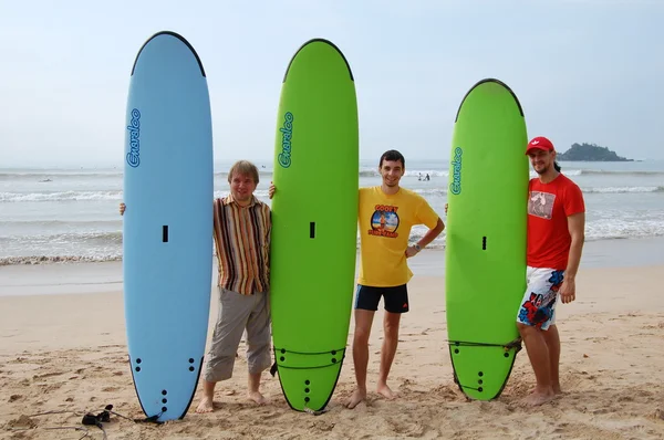Colombo, Sri Lanka e 17 de janeiro de 2014: Goofy SURF CAMP, surfe, carregando WORKOUT — Fotografia de Stock