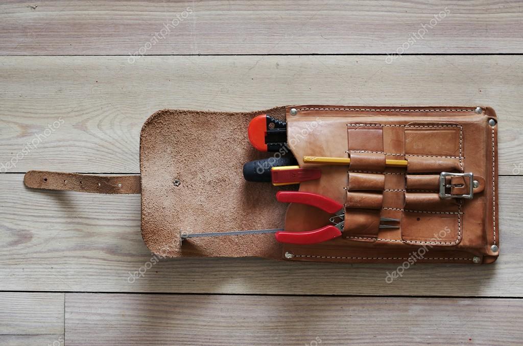 Share 84+ leather tool bag super hot in.duhocakina