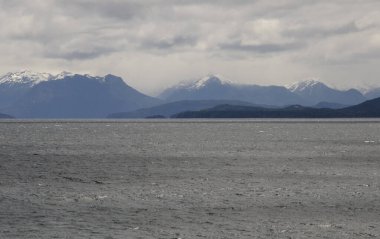 Patagonya Gölü manzarası, Bariloche 'deki Nahuel Huapi Gölü