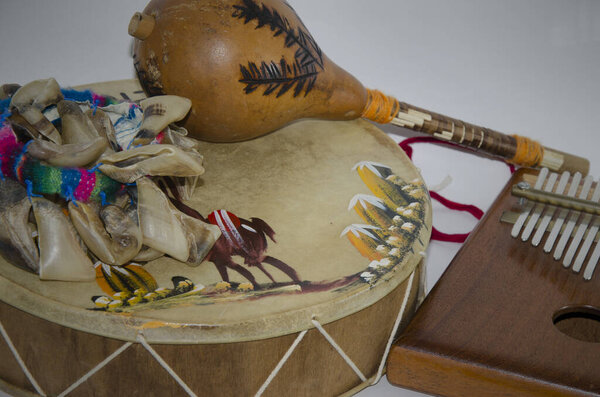 музыкальные инструменты, используемые для сеансов музыкальной терапии