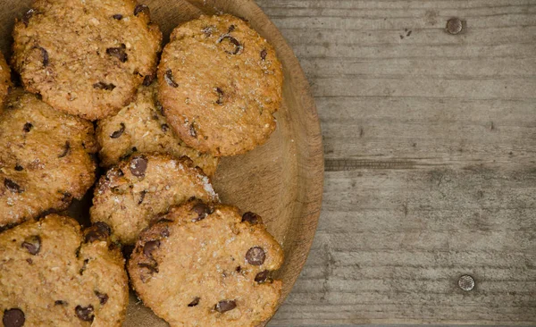 Hausgemachte Leckere Haferflockenplätzchen Mit Harzraspeln Getrockneten Aprikosen Und Dattelfrüchten Gesundes — Stockfoto