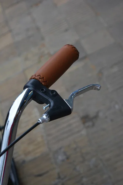 Old Bike Bicycle Brake Leather Handlebar Grip Riding Town — Stock Photo, Image