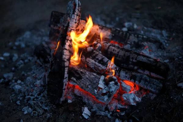 Vuur in open haard — Stockfoto