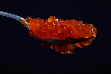 küçük kırmızı havyar