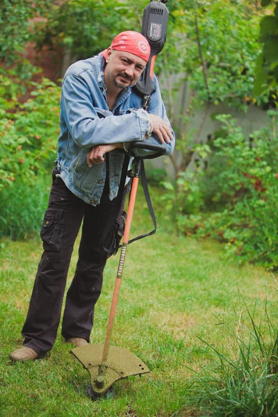 Trädgårdsmästare i sommar — Stockfoto