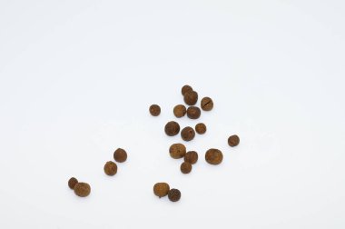 Baharat biberi İngiliz defne yaprağı